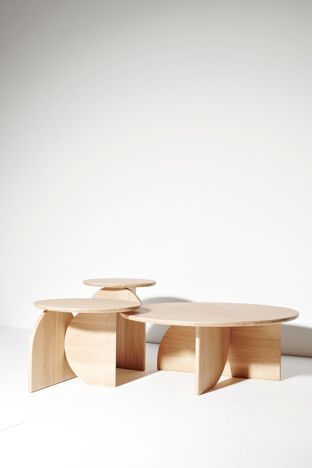 Daniela-Tonatiuh--SINGAL-TABLES-009--2018