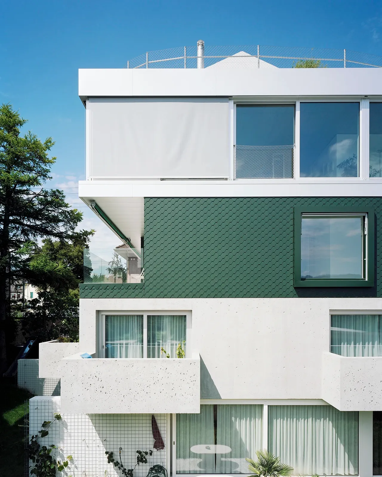 Daniela-Tonatiuh--5House--012--2011