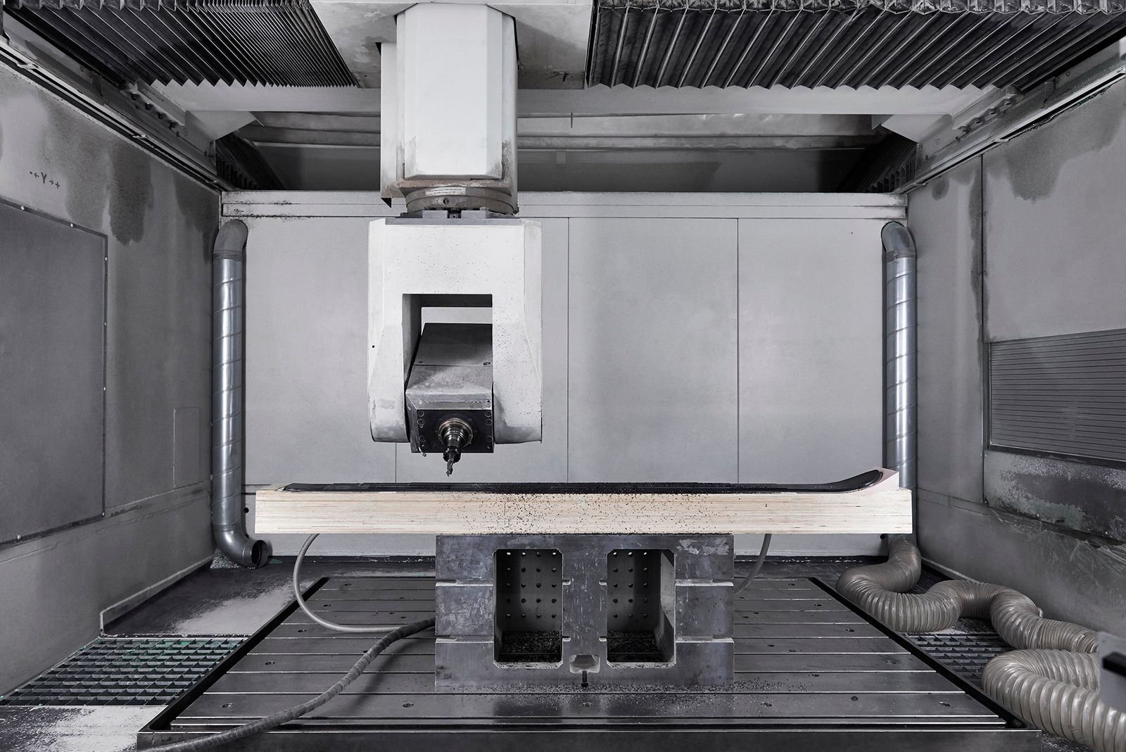 Daniela-Tonatiuh--ZAI-MONCLER-009--2016