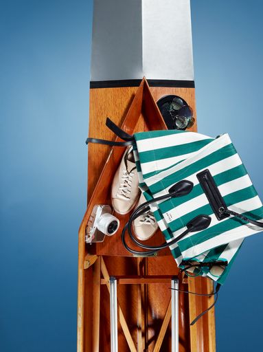 Daniela-Tonatiuh--ENCOREMAG-COVER--2015