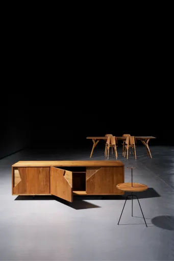 Daniela-Tonatiuh--INCHFORNITURE-004--2011