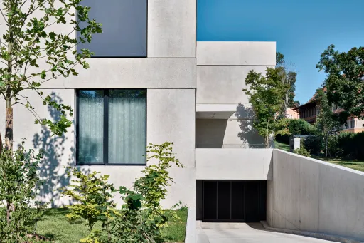 Daniela-Tonatiuh—CORPUS_GENTH—001--2021